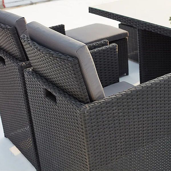 Ensemble de salle à manger en osier avec deux ottomans et quatre fauteuils Table à manger - 10D01D